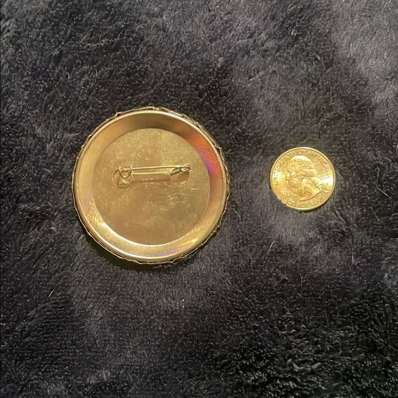 Clown Button Pin - Picture 2 of 2